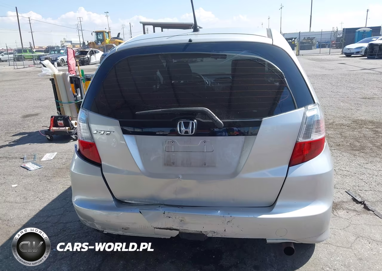 2013 Honda Fit VIN:JHMGE8H35DC007896 - 16