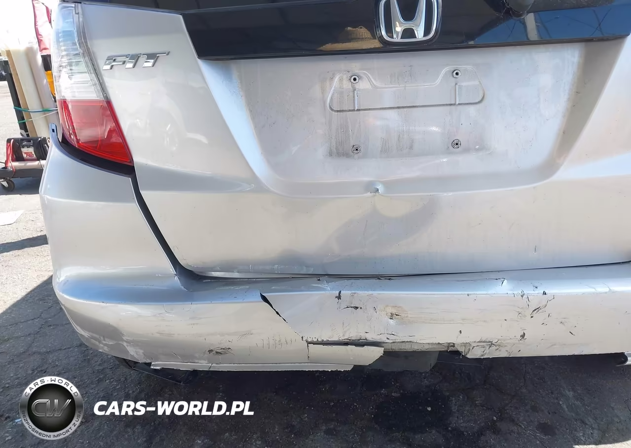 2013 Honda Fit VIN:JHMGE8H35DC007896 - 6