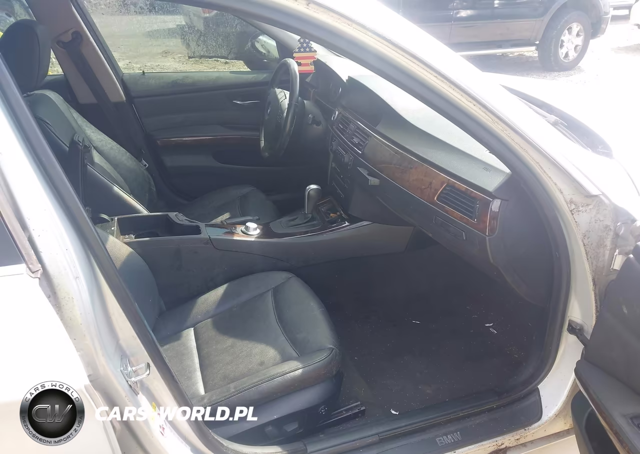 2006 BMW 330Xi VIN:WBAVD335X6KV60069 - 5