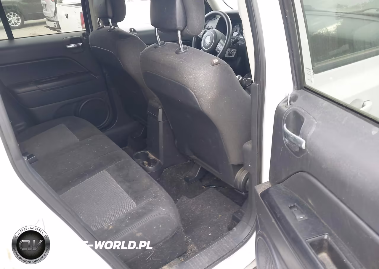 2015 Jeep Patriot Altitude Edition VIN:1C4NJRBB3FD317312 - 8