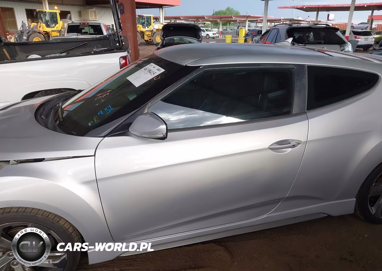 2015 Hyundai Veloster Turbo VIN:KMHTC6AE3FU238603 - 15