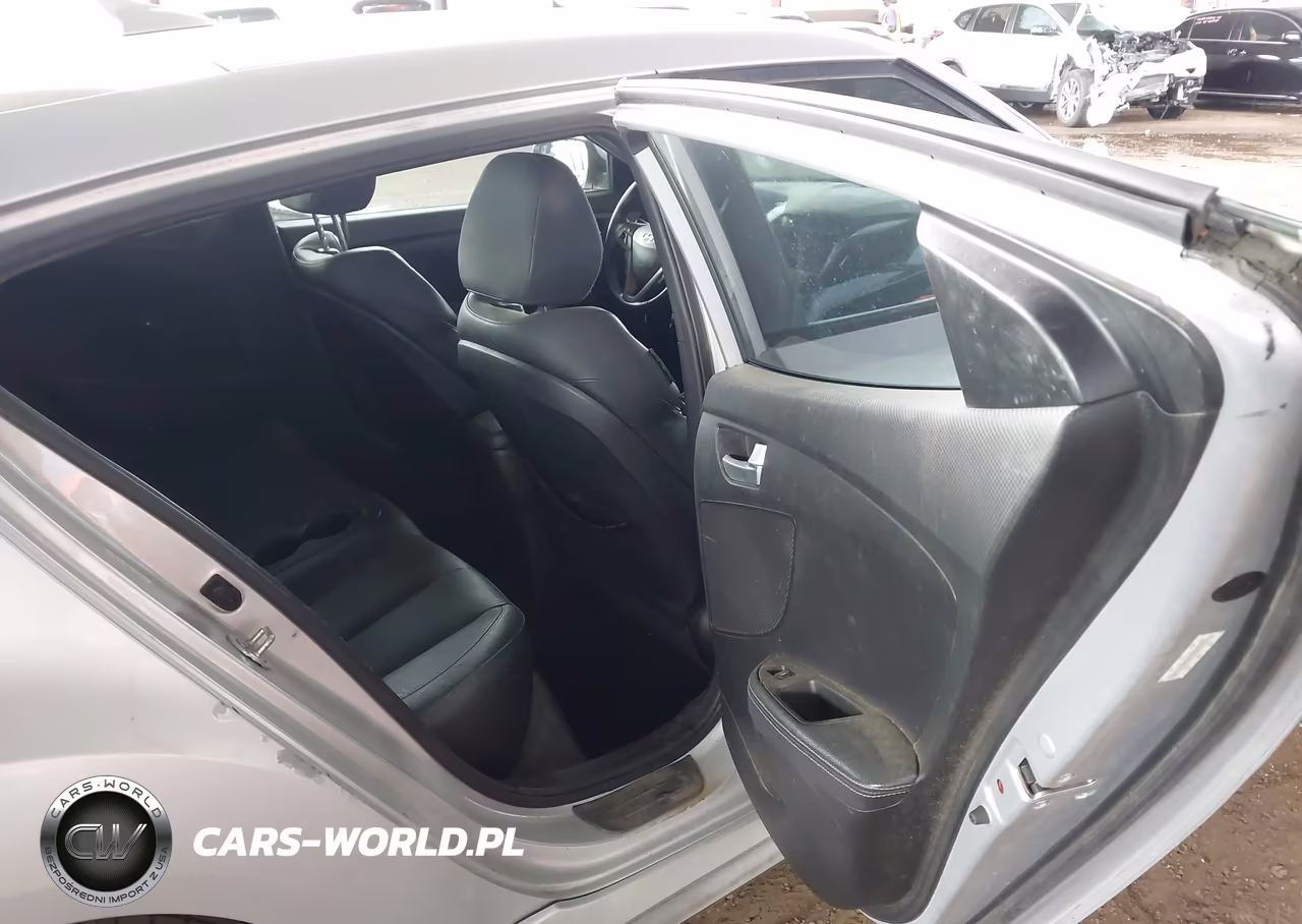 2015 Hyundai Veloster Turbo VIN:KMHTC6AE3FU238603 - 8