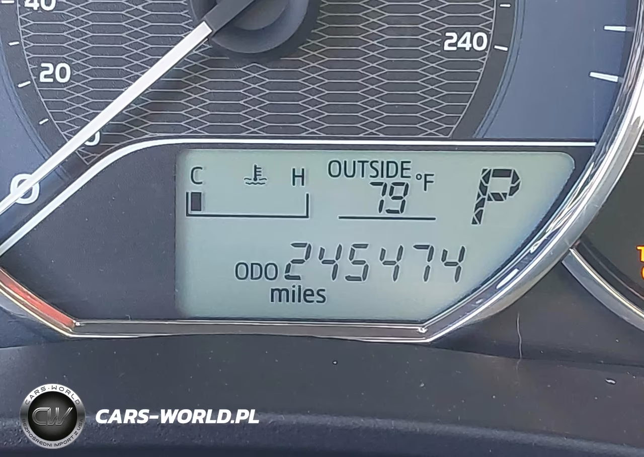 2015 Toyota Corolla Le Plus VIN:5YFBURHE1FP181366 - 16