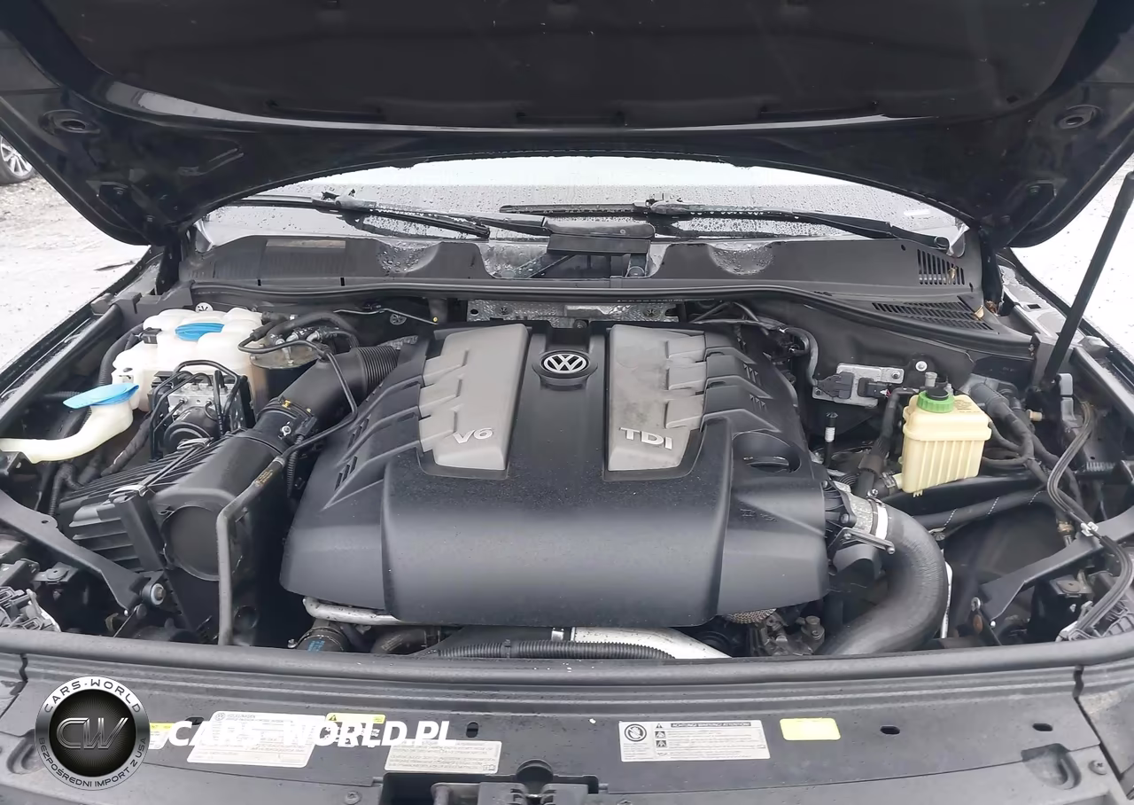 2014 Volkswagen Touareg Lux VIN:WVGEP9BP8ED005300 - 10
