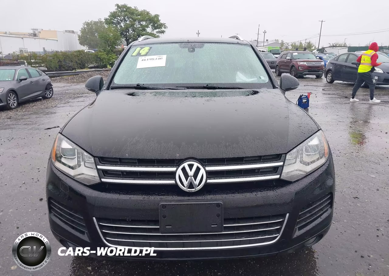 2014 Volkswagen Touareg Lux VIN:WVGEP9BP8ED005300 - 12