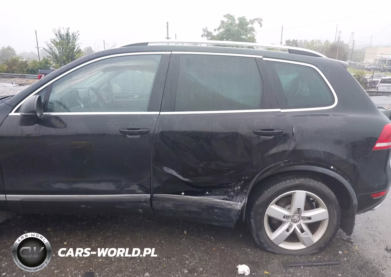2014 Volkswagen Touareg Lux VIN:WVGEP9BP8ED005300 - 6