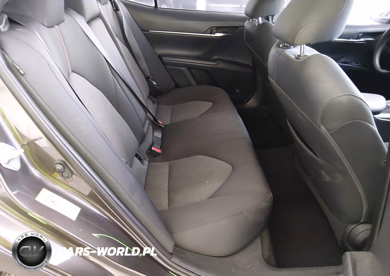 2019 Toyota Camry Le VIN:4T1B11HK7KU697367 - 8
