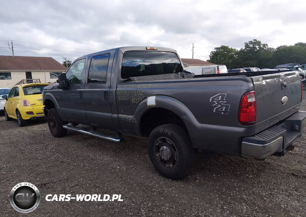 2012 Ford F-250 Xlt VIN:1FT7W2B60CEA00839 - 3