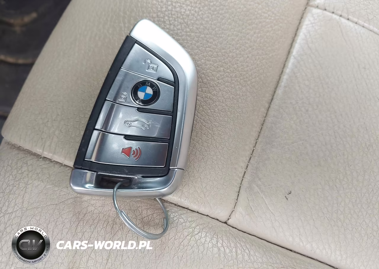 2018 BMW X5 xDrive35I VIN:5UXKR0C55J0X93737 - 11