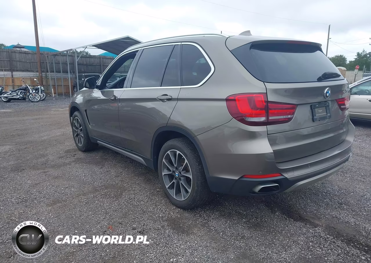 2018 BMW X5 xDrive35I VIN:5UXKR0C55J0X93737 - 3