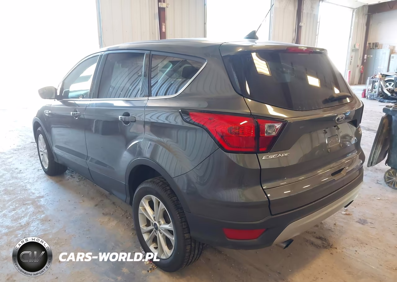 2019 Ford Escape Se VIN:1FMCU9GD4KUA98570 - 3