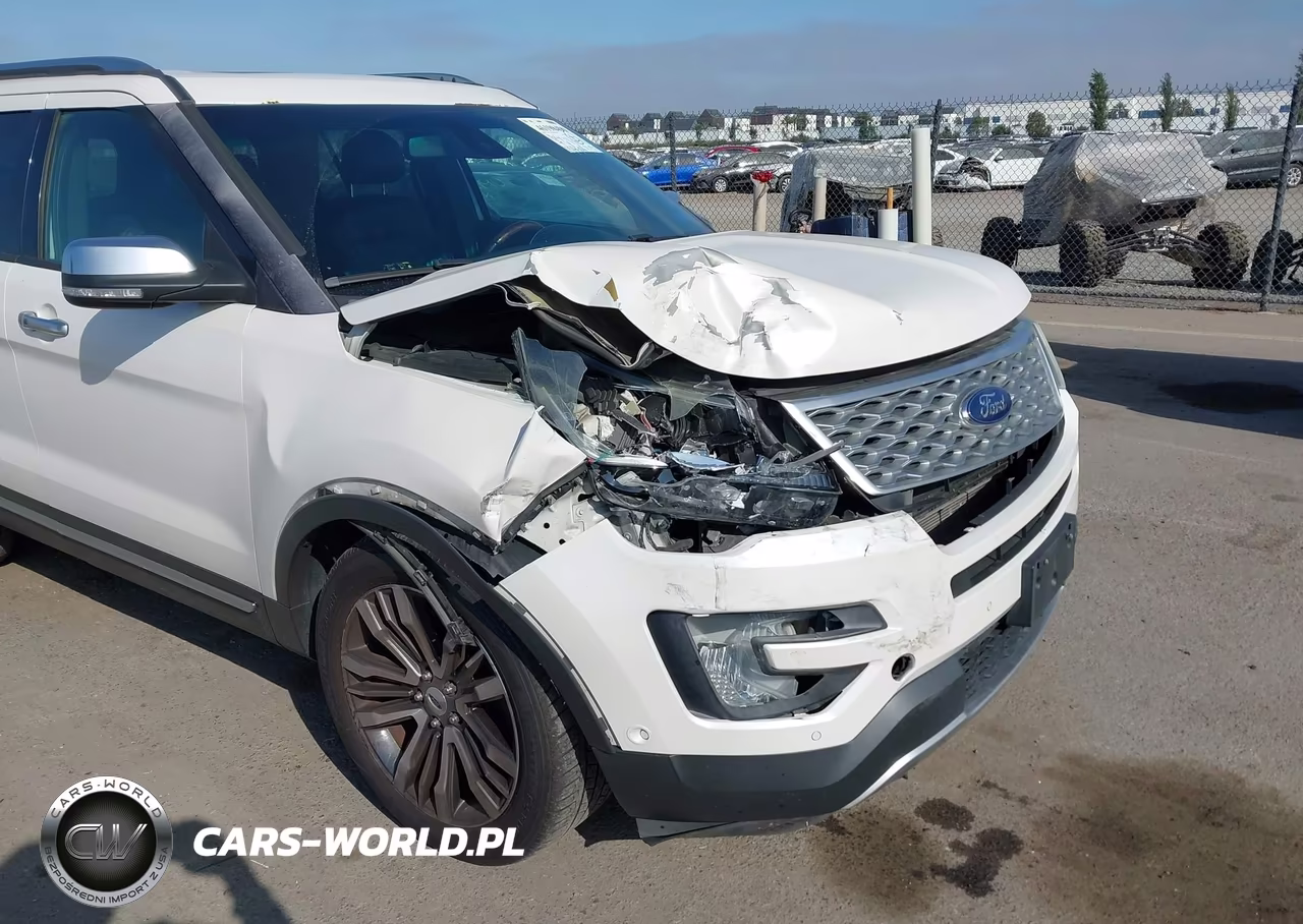 2016 Ford Explorer Platinum VIN:1FM5K8HT2GGC47823 - 12