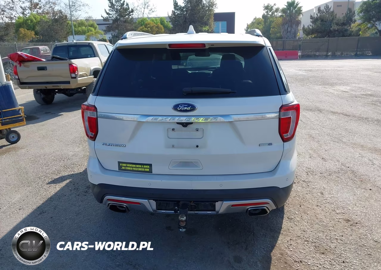 2016 Ford Explorer Platinum VIN:1FM5K8HT2GGC47823 - 18