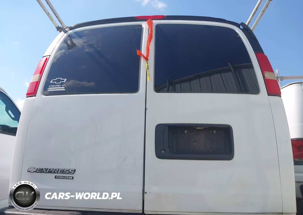 2013 Chevrolet Express Work Van VIN:1GCWGFBA6D1115426 - 16