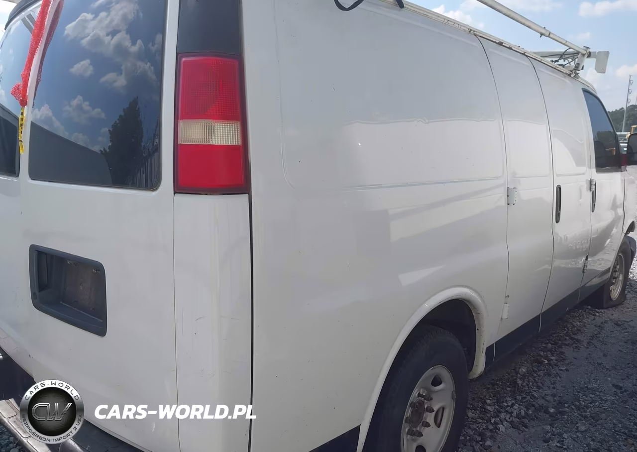 2013 Chevrolet Express Work Van VIN:1GCWGFBA6D1115426 - 4