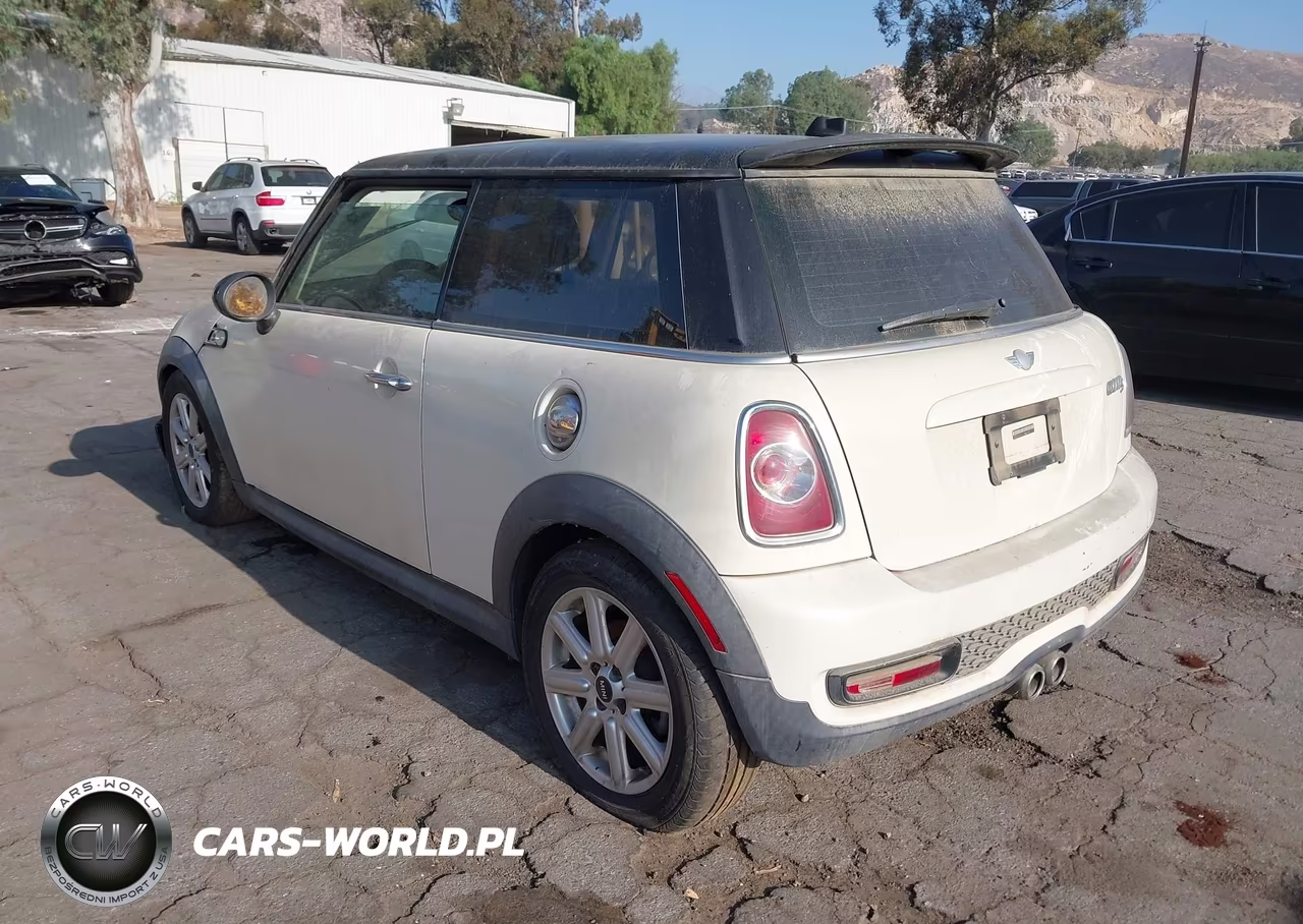 2011 Mini Cooper S VIN:WMWSV3C57BTY16141 - 3