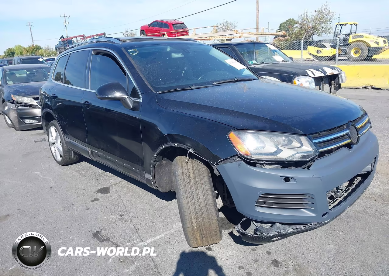2013 Volkswagen Touareg Lux – zdjęcie 1 z 16