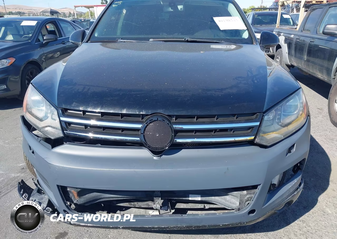 2013 Volkswagen Touareg Lux VIN:WVGEF9BP2DD005925 - 12