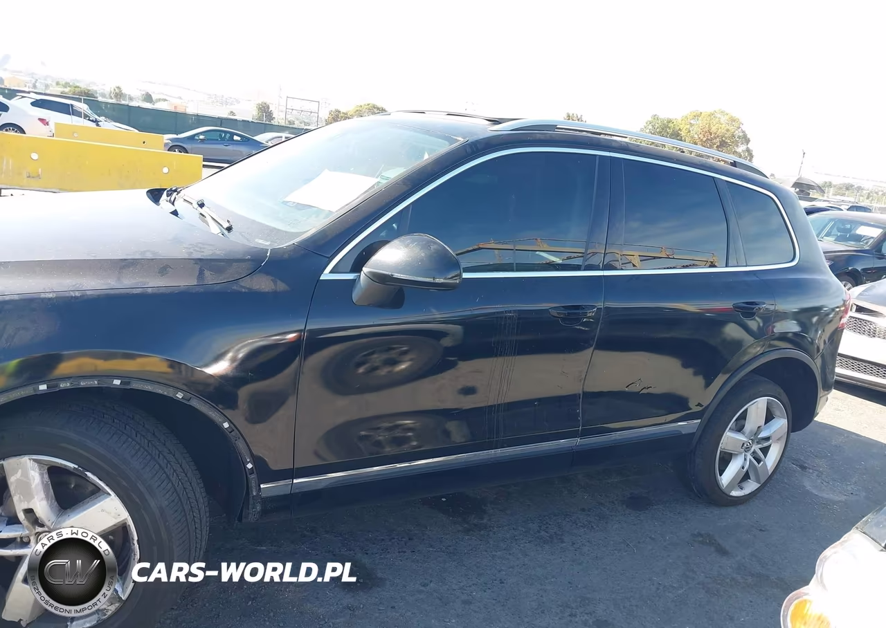 2013 Volkswagen Touareg Lux VIN:WVGEF9BP2DD005925 - 14