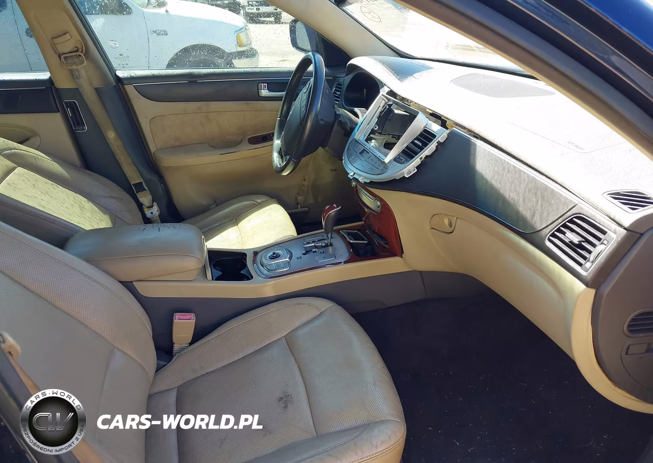 2012 Hyundai Genesis 3.8 VIN:KMHGC4DD4CU208319 - 5