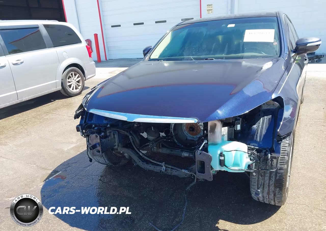 2012 Hyundai Genesis 3.8 VIN:KMHGC4DD4CU208319 - 6