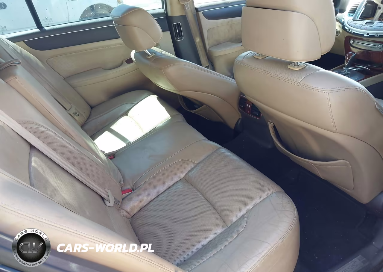 2012 Hyundai Genesis 3.8 VIN:KMHGC4DD4CU208319 - 8