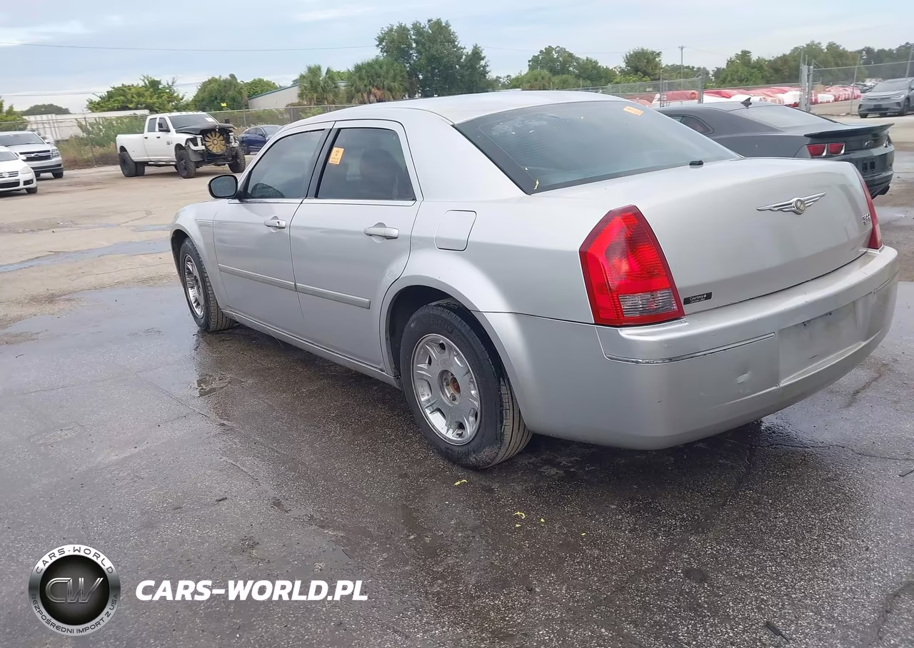 2006 Chrysler 300 Touring VIN:2C3KA53GX6H434155 - 3