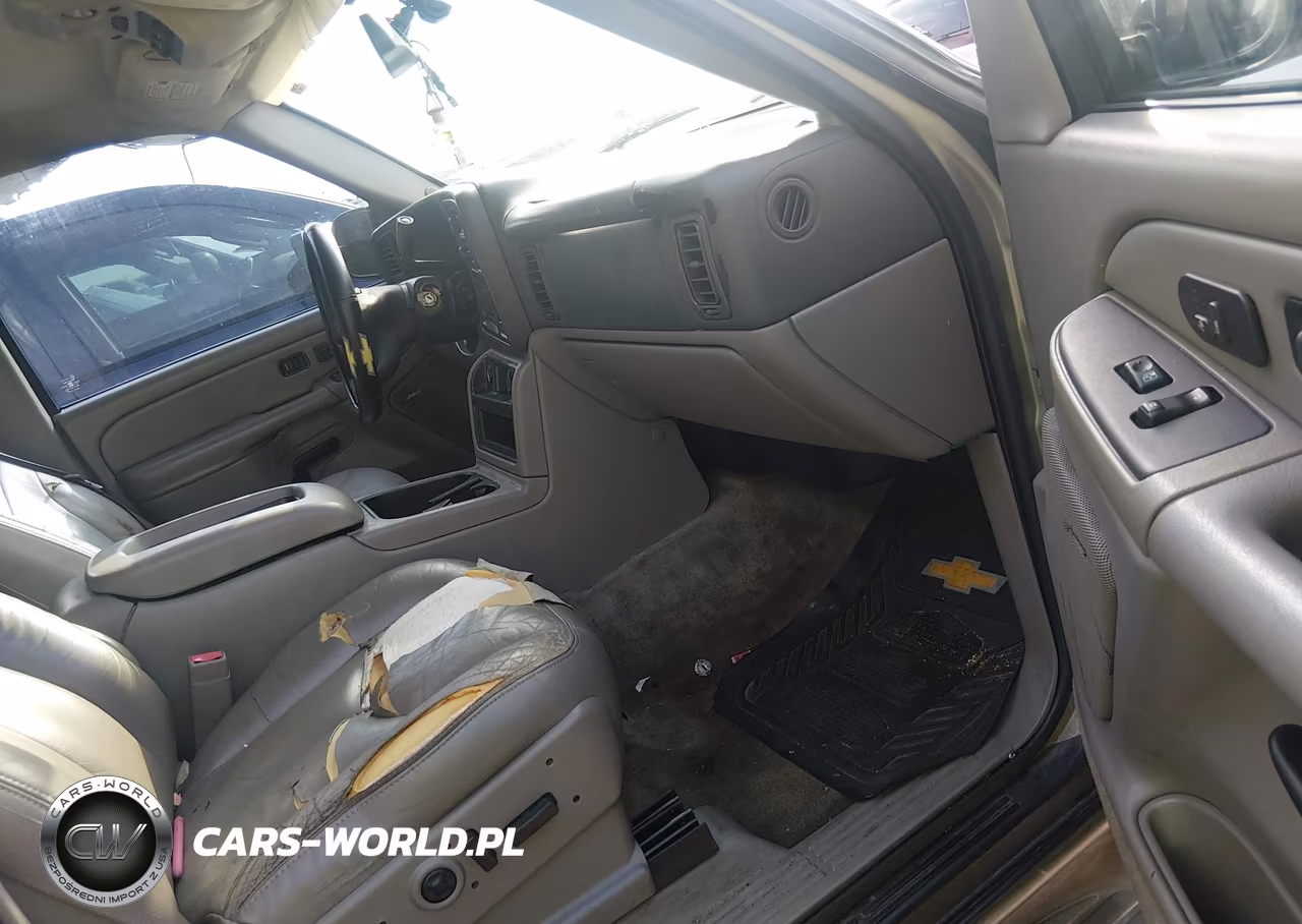 2004 Chevrolet Tahoe Lt VIN:1GNEC13ZX4R145228 - 5