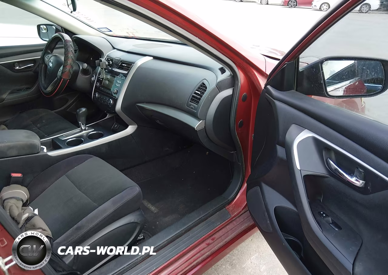 2015 Nissan Altima 2.5 S VIN:1N4AL3AP2FN350188 - 5