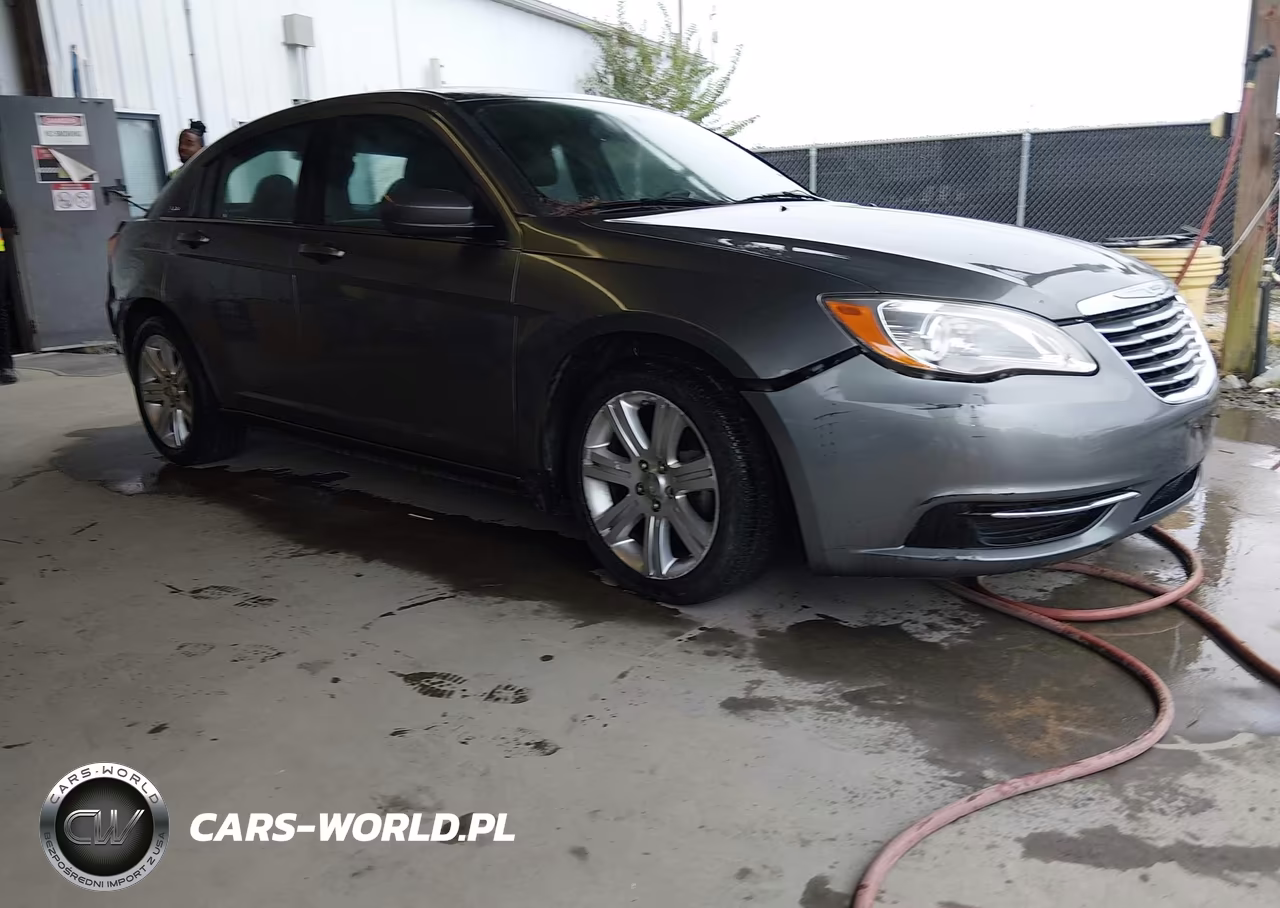 2013 Chrysler 200 Touring VIN:1C3CCBBB5DN545185 - 1
