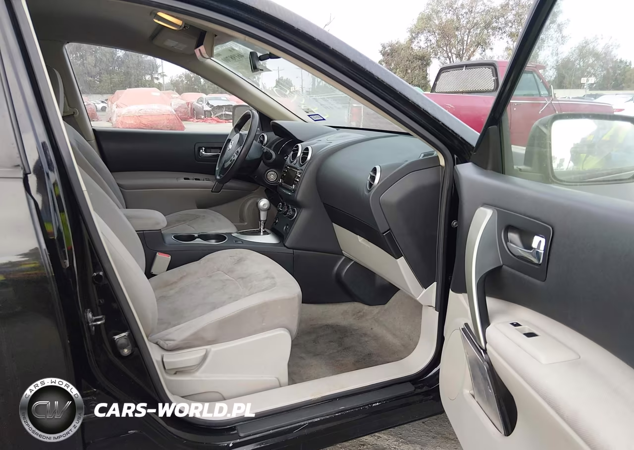 2013 Nissan Rogue S VIN:JN8AS5MT0DW554579 - 5