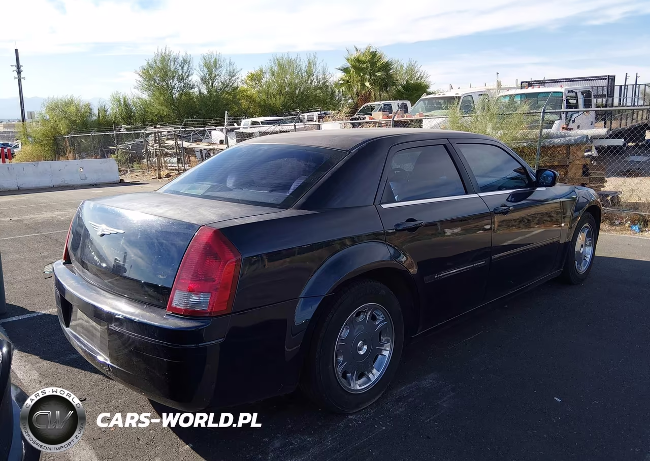 2005 Chrysler 300 Touring VIN:2C3AA53G05H553536 - 4