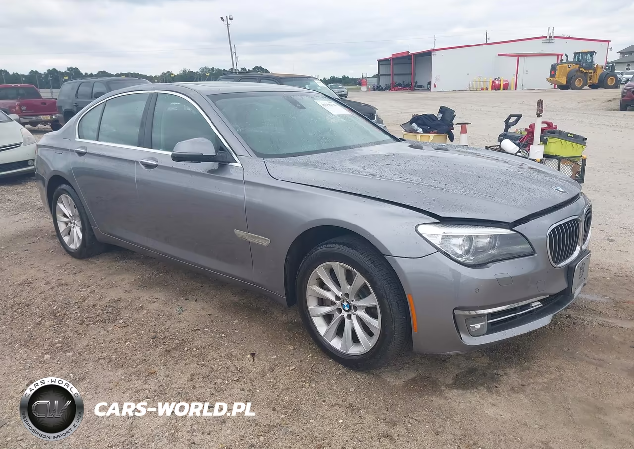 2013 BMW 740I VIN:WBAYA6C58DD143798 - 1