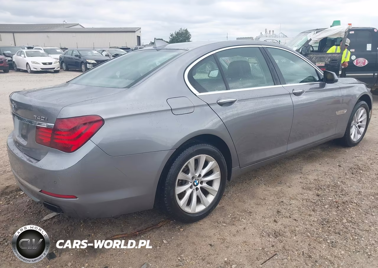 2013 BMW 740I VIN:WBAYA6C58DD143798 - 4