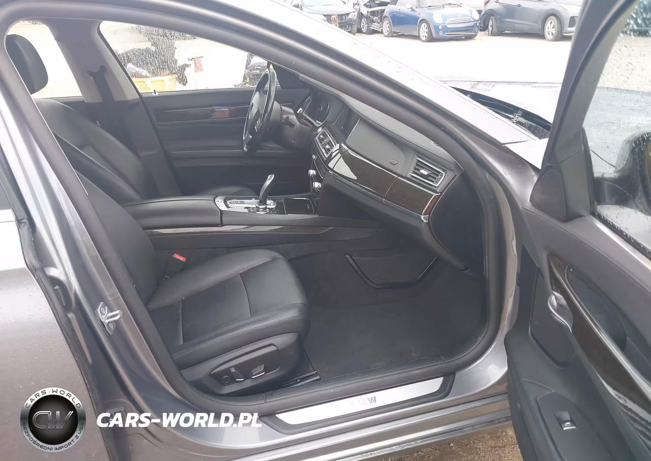 2013 BMW 740I VIN:WBAYA6C58DD143798 - 5