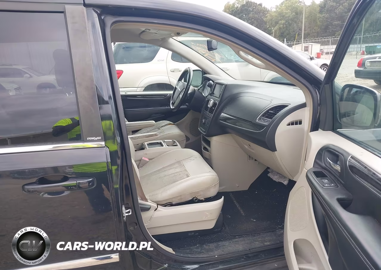 2013 Chrysler Town & Country Touring VIN:2C4RC1BG4DR631599 - 5