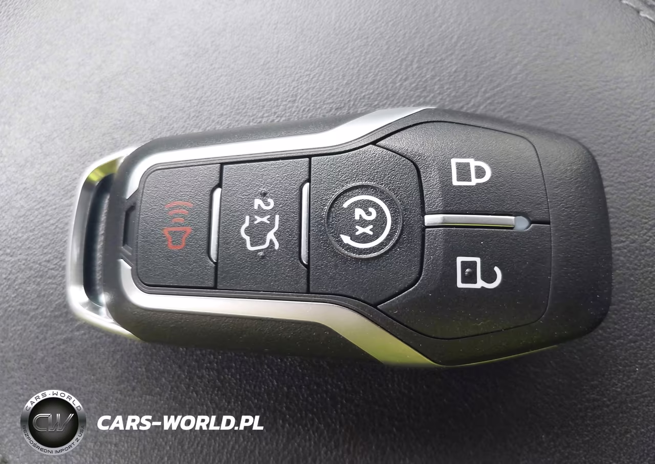 2014 Ford Fusion Titanium VIN:3FA6P0K97ER235834 - 11