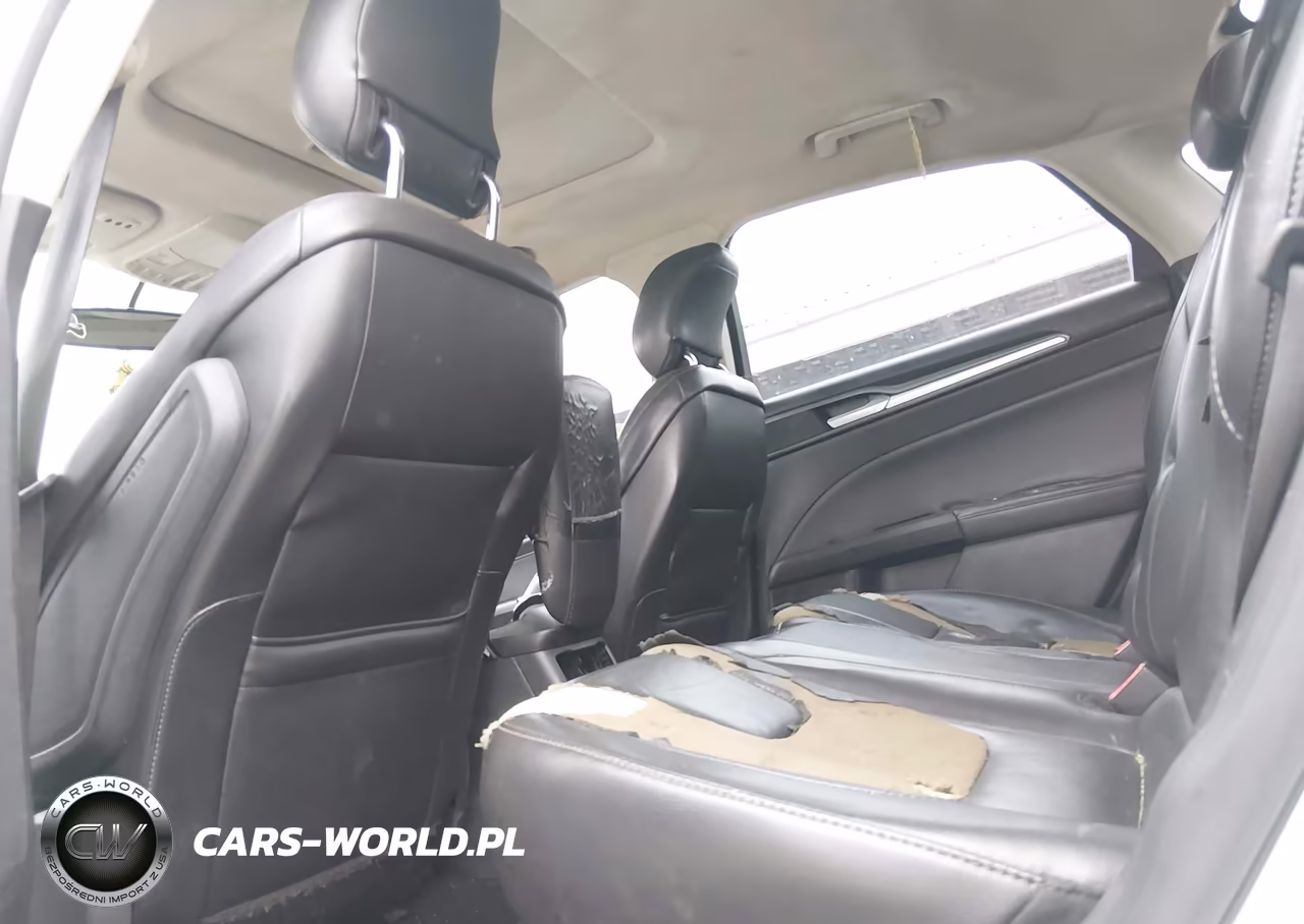 2014 Ford Fusion Titanium VIN:3FA6P0K97ER235834 - 8