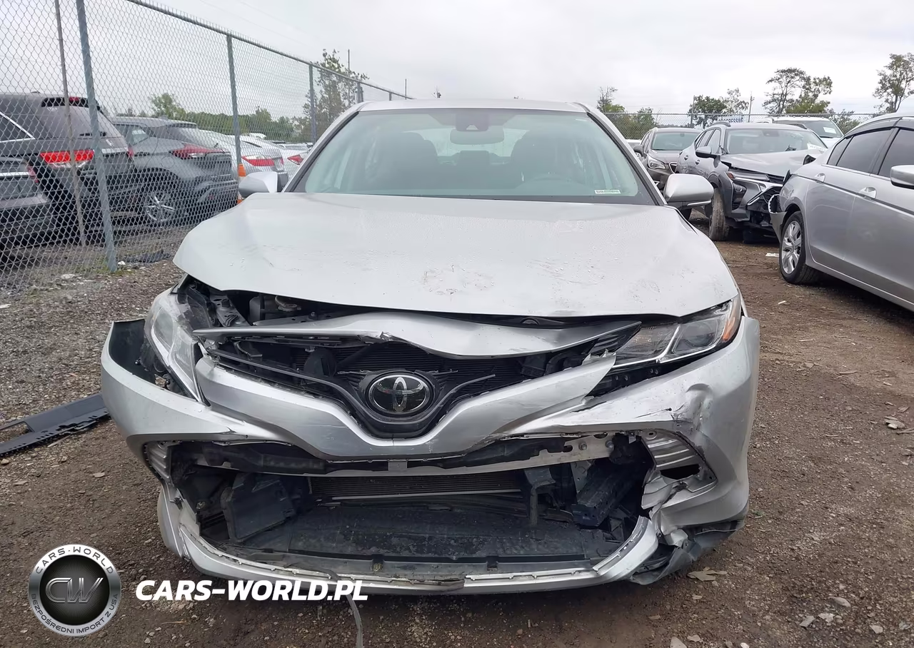 2020 Toyota Camry Le VIN:4T1L11AK1LU975552 - 13