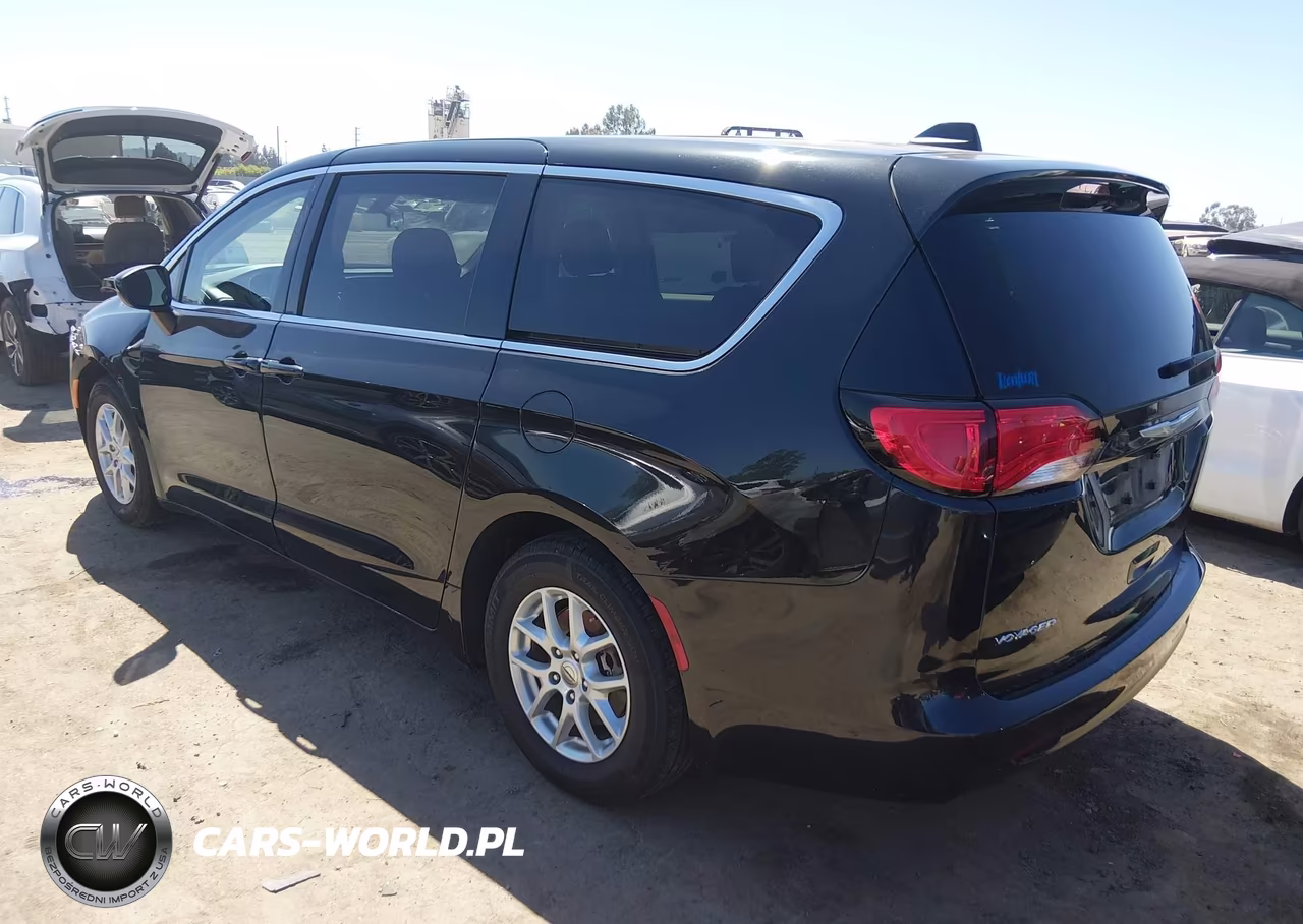 2022 Chrysler Voyager Lx VIN:2C4RC1CG1NR102966 - 3