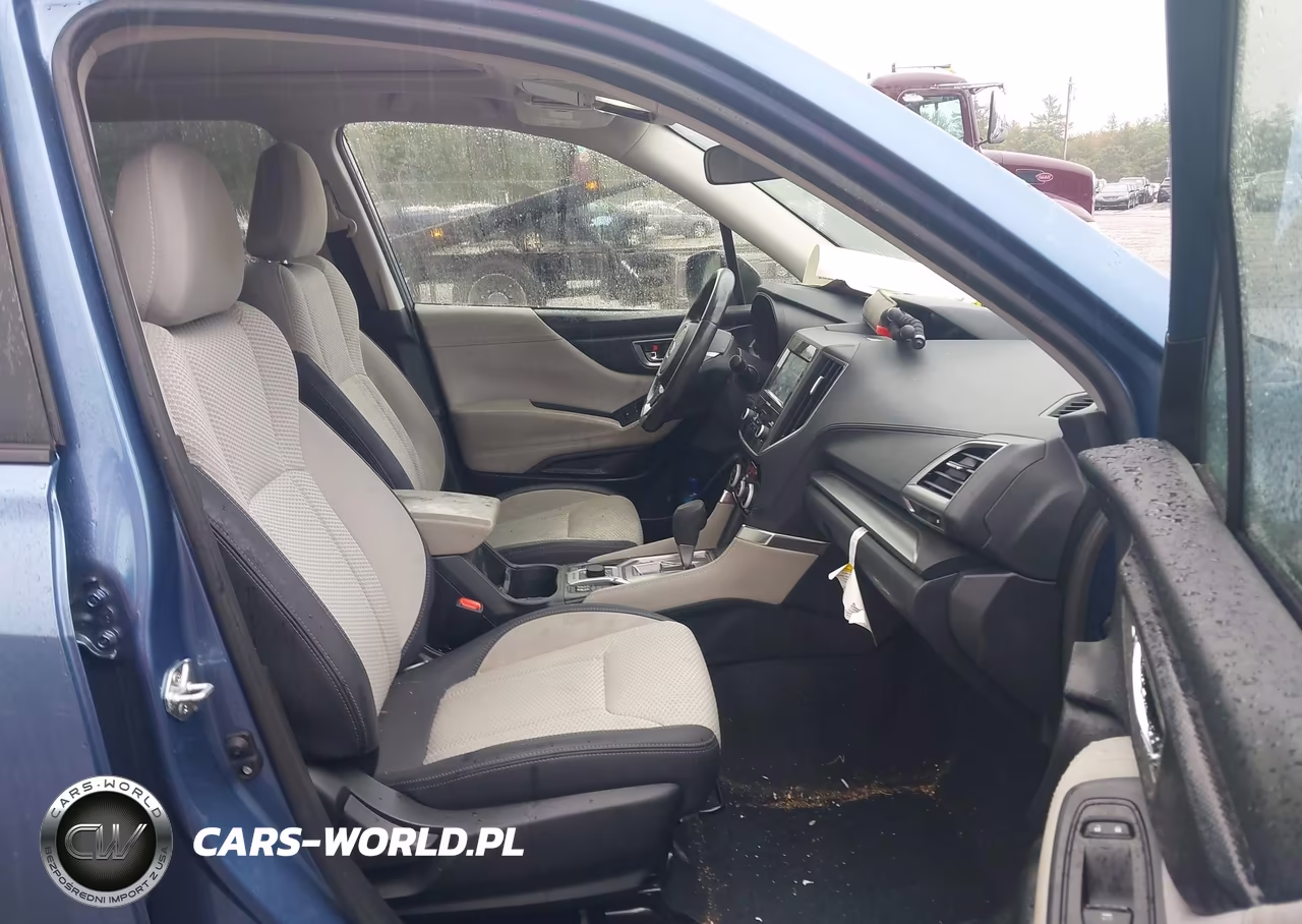 2024 Subaru Forester Premium VIN:JF2SKADC1RH457588 - 5