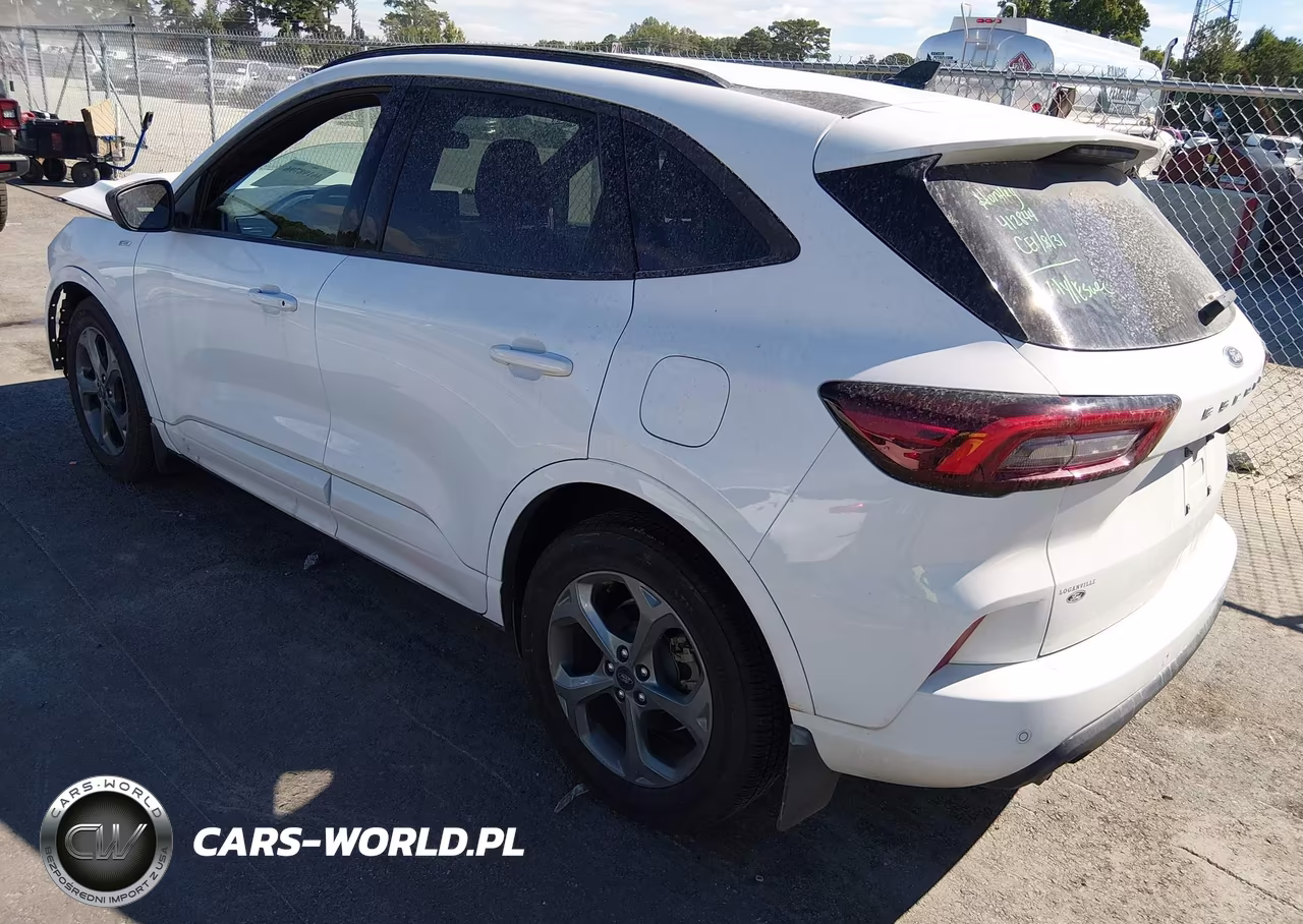 2023 Ford Escape St-Line VIN:1FMCU0MZ0PUB46987 - 3
