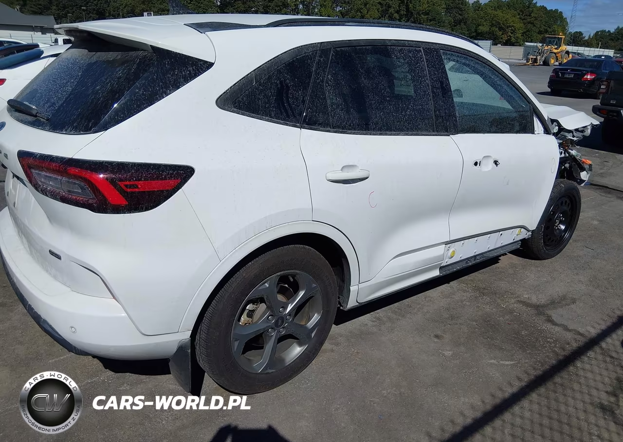 2023 Ford Escape St-Line VIN:1FMCU0MZ0PUB46987 - 4