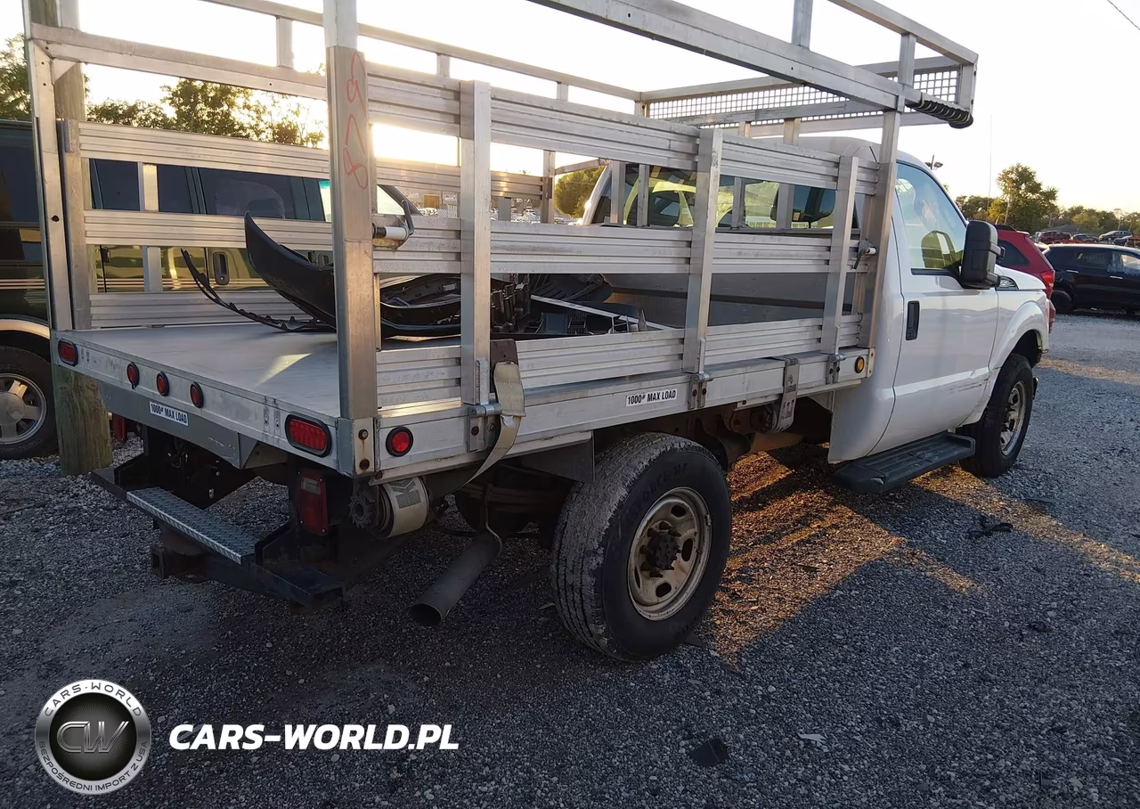 2012 Ford F-250 Xl VIN:1FDBF2A63CED00625 - 4