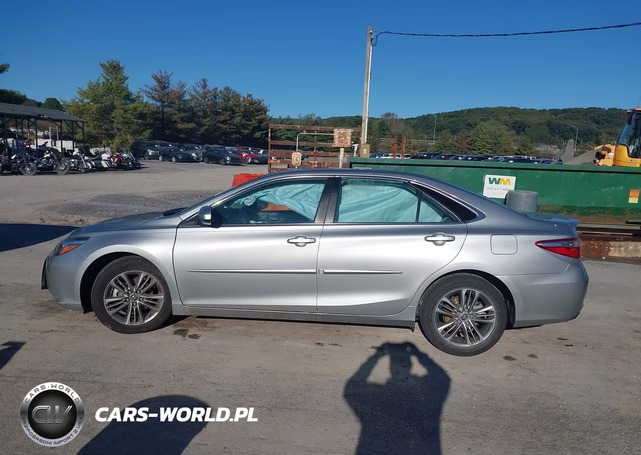 2015 Toyota Camry Se VIN:4T1BF1FK9FU031511 - 14