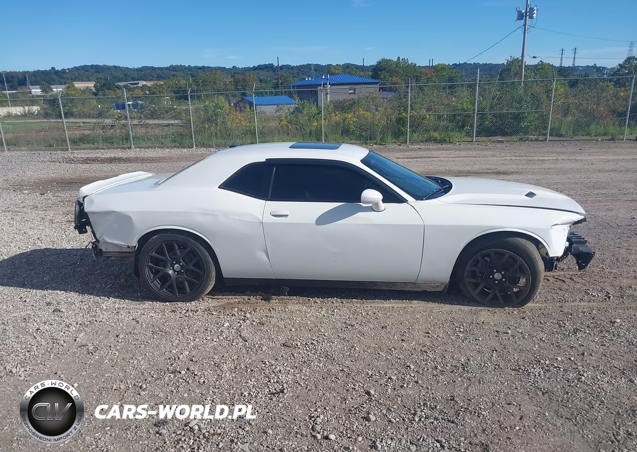 2015 Dodge Challenger Sxt Plus Or R-T VIN:2C3CDZBT2FH704822 - 13