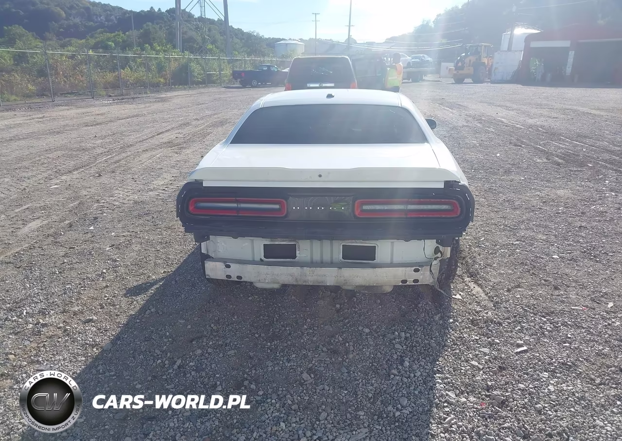 2015 Dodge Challenger Sxt Plus Or R-T VIN:2C3CDZBT2FH704822 - 16