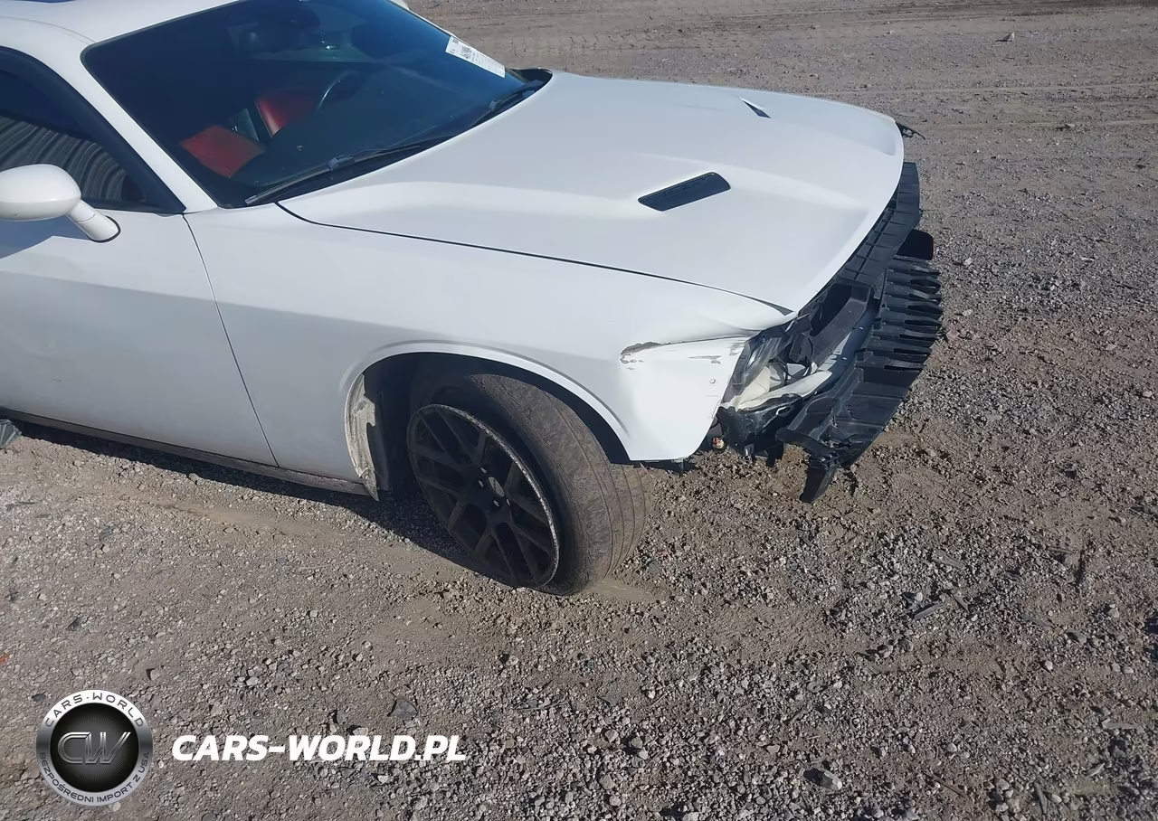 2015 Dodge Challenger Sxt Plus Or R-T VIN:2C3CDZBT2FH704822 - 17