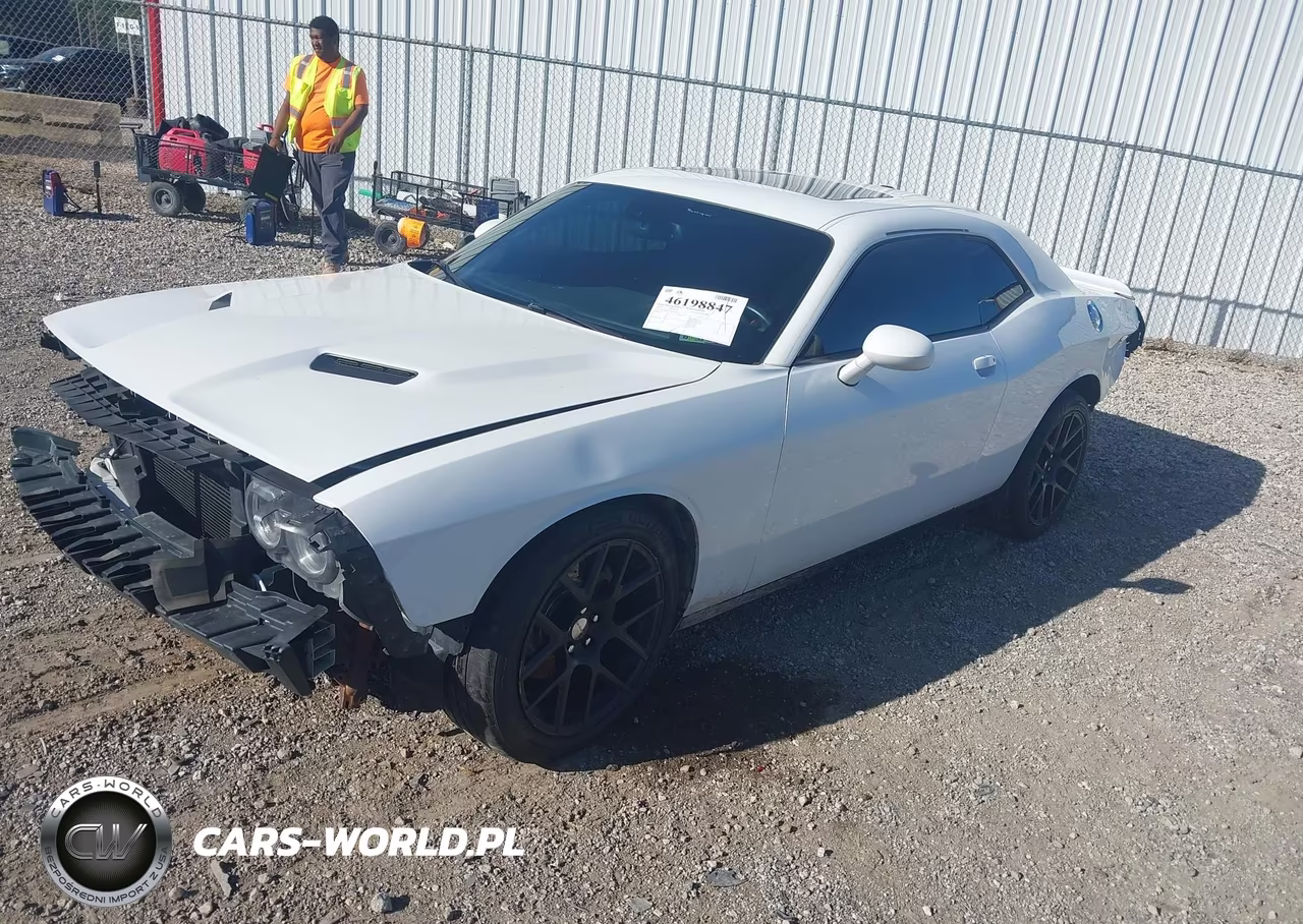 2015 Dodge Challenger Sxt Plus Or R-T VIN:2C3CDZBT2FH704822 - 2