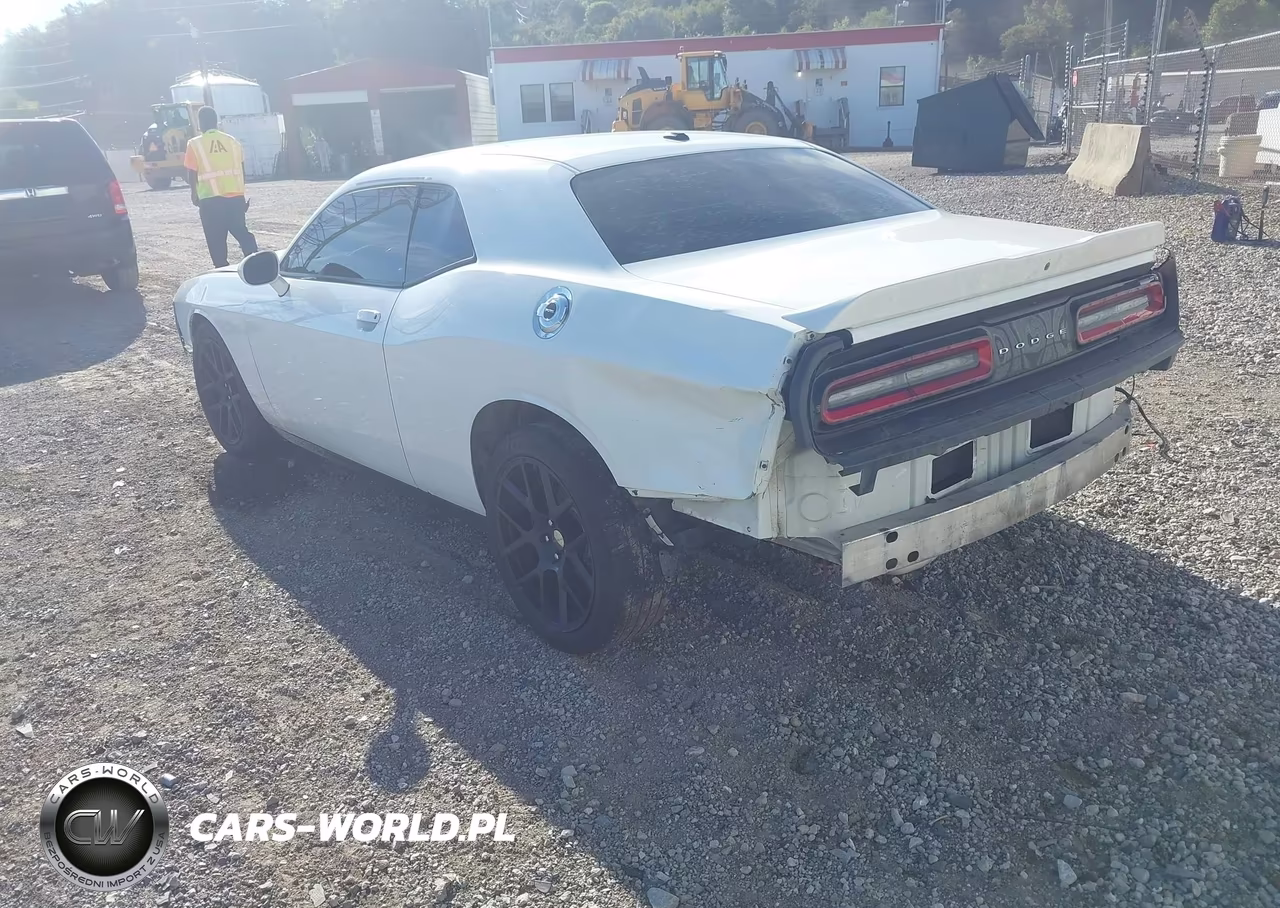 2015 Dodge Challenger Sxt Plus Or R-T VIN:2C3CDZBT2FH704822 - 3